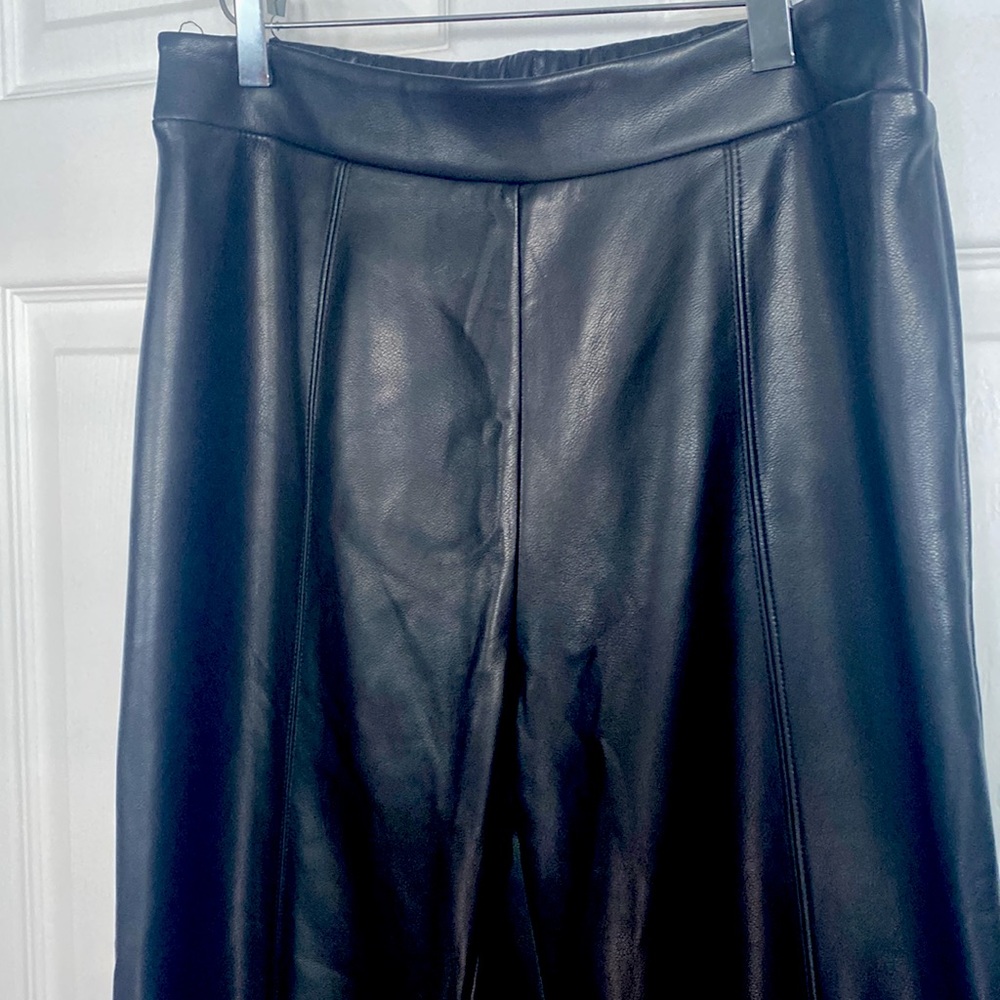 Bagatelle collection black faux leather wide legged pull on pants with pockets